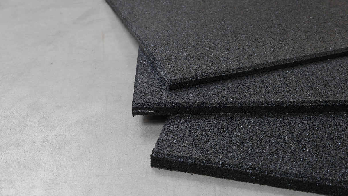 Dalle de sol fitness noire 1m² – 15 mm | Protection & amorti-Dalle-Leaderfit’ Equipement-15 mm-Leaderfit’ Equipement